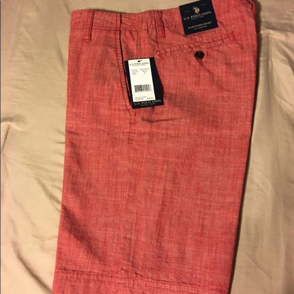 NWT. Mens polo SHORTS.